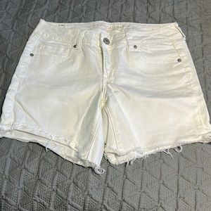 AE white shorts